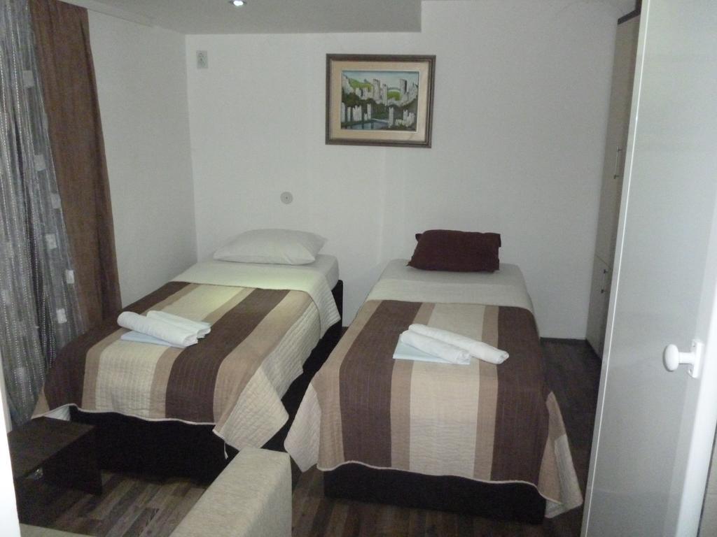 Gros Hotel - Leskovac Leskovac  Luaran gambar