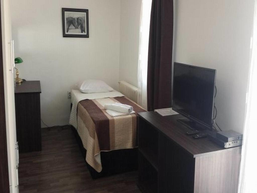 Gros Hotel - Leskovac Leskovac  Luaran gambar