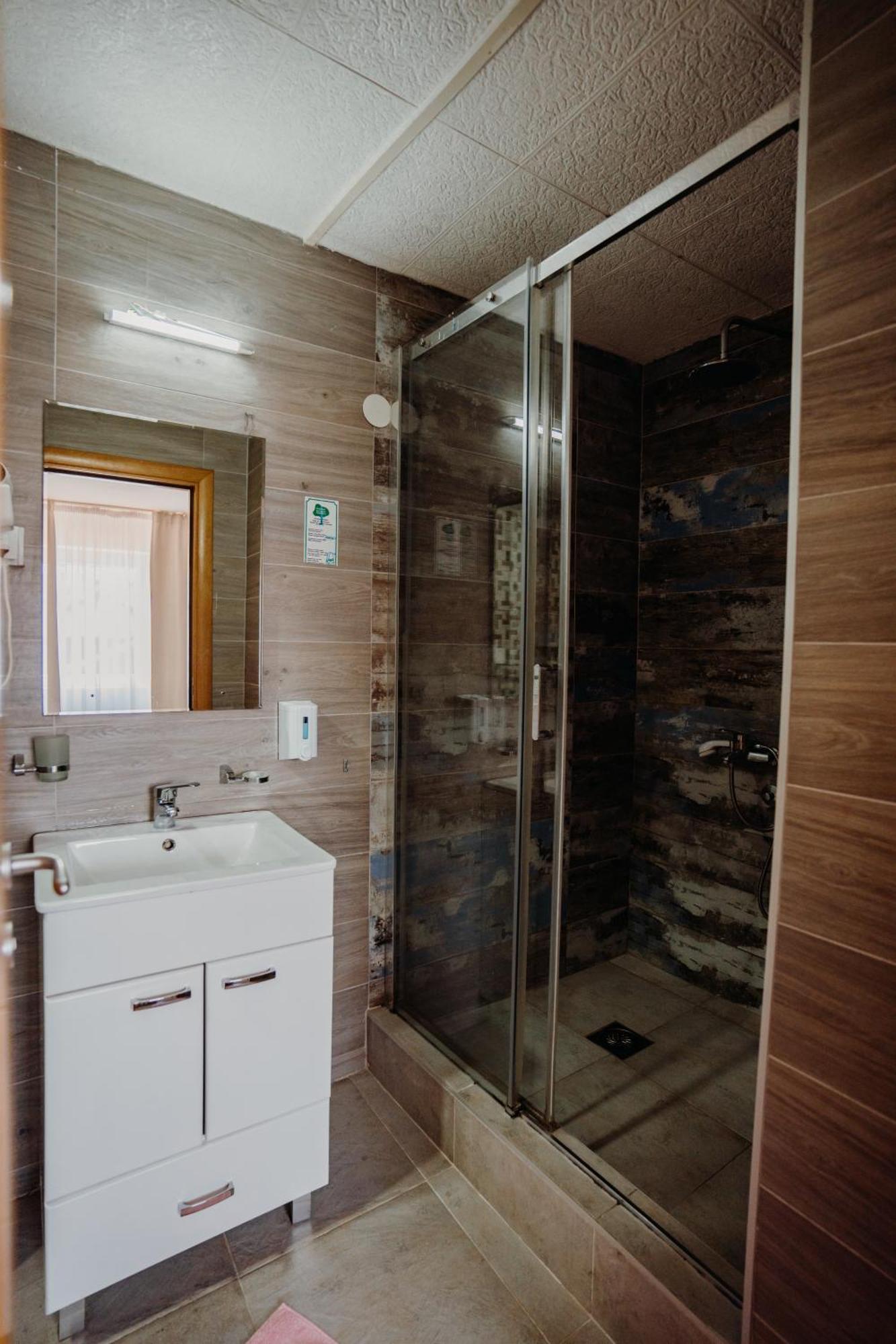 Gros Hotel - Leskovac Leskovac  Luaran gambar